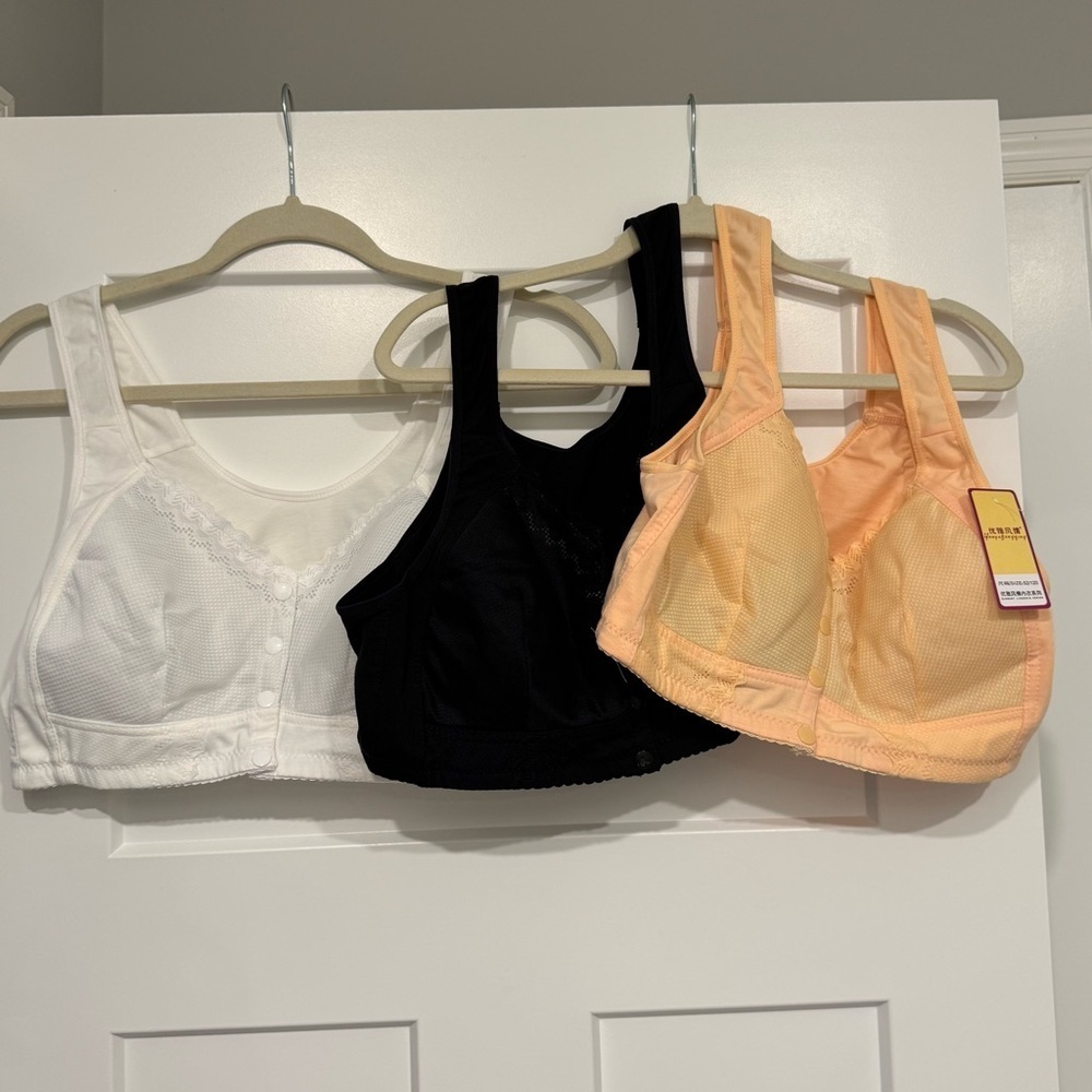 BRAND NEW W TAGS | front button bras | 3 pack